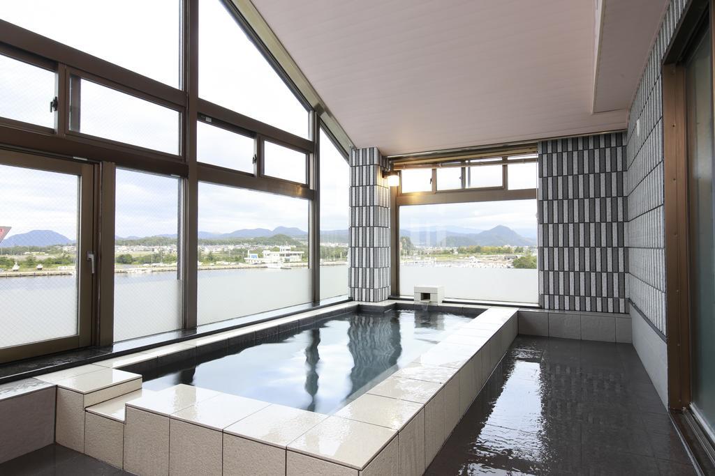 Yamadaya Hotel Тотори Екстериор снимка